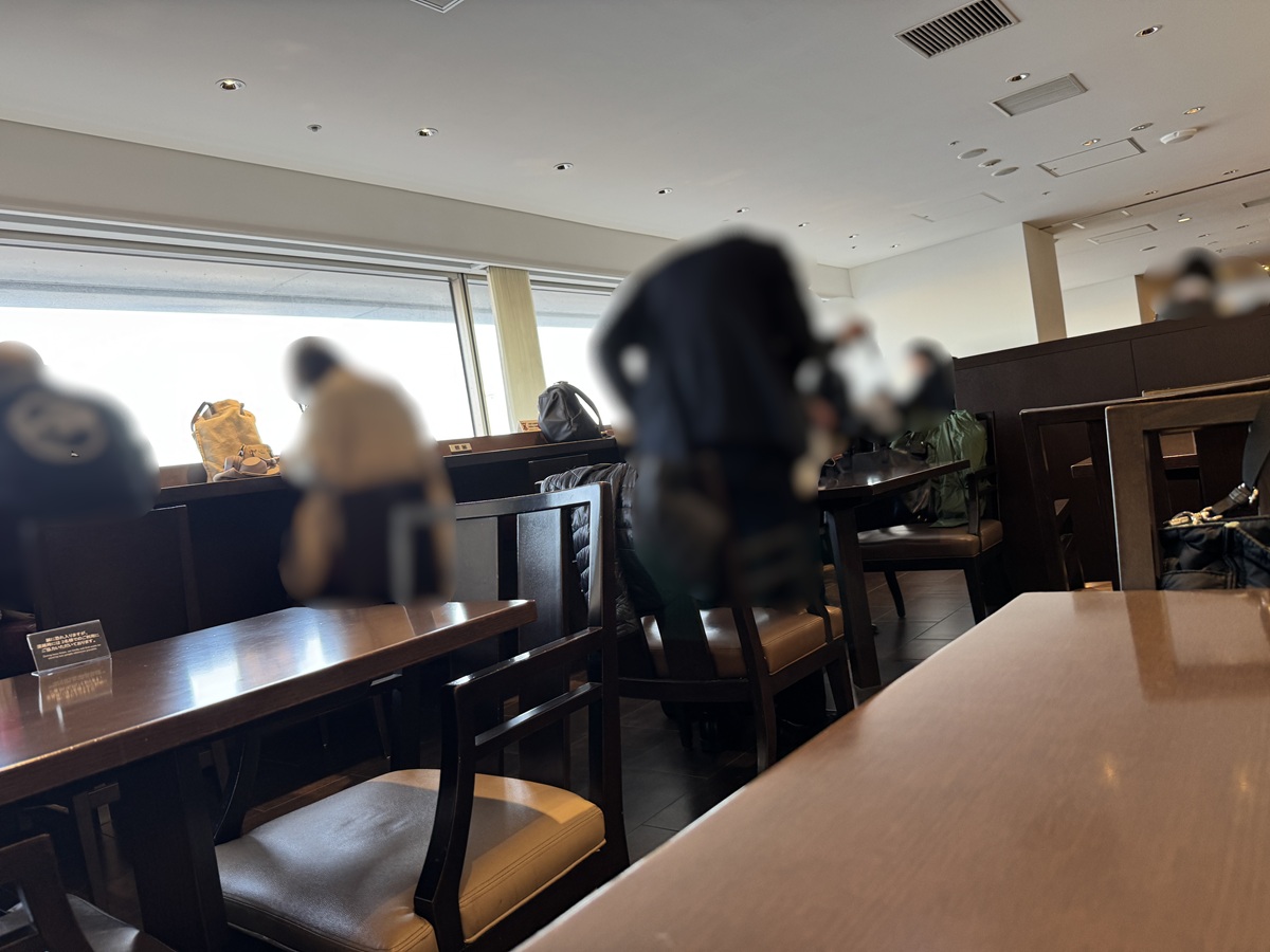 Diamond Premier Lounge   No-3