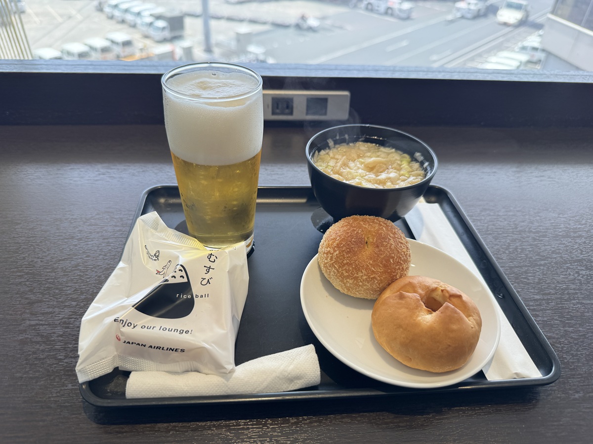 Diamond Premier Lounge   No-4