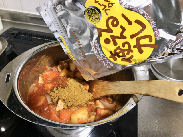 カレールーの使用量を減らして脂質カット