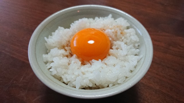 卵かけご飯 トリュフ醤油で 日日是料理 休日だけね