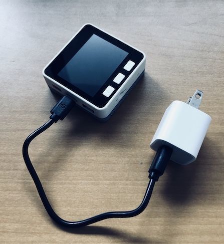 USBケーブルをアダプターとつなぐ