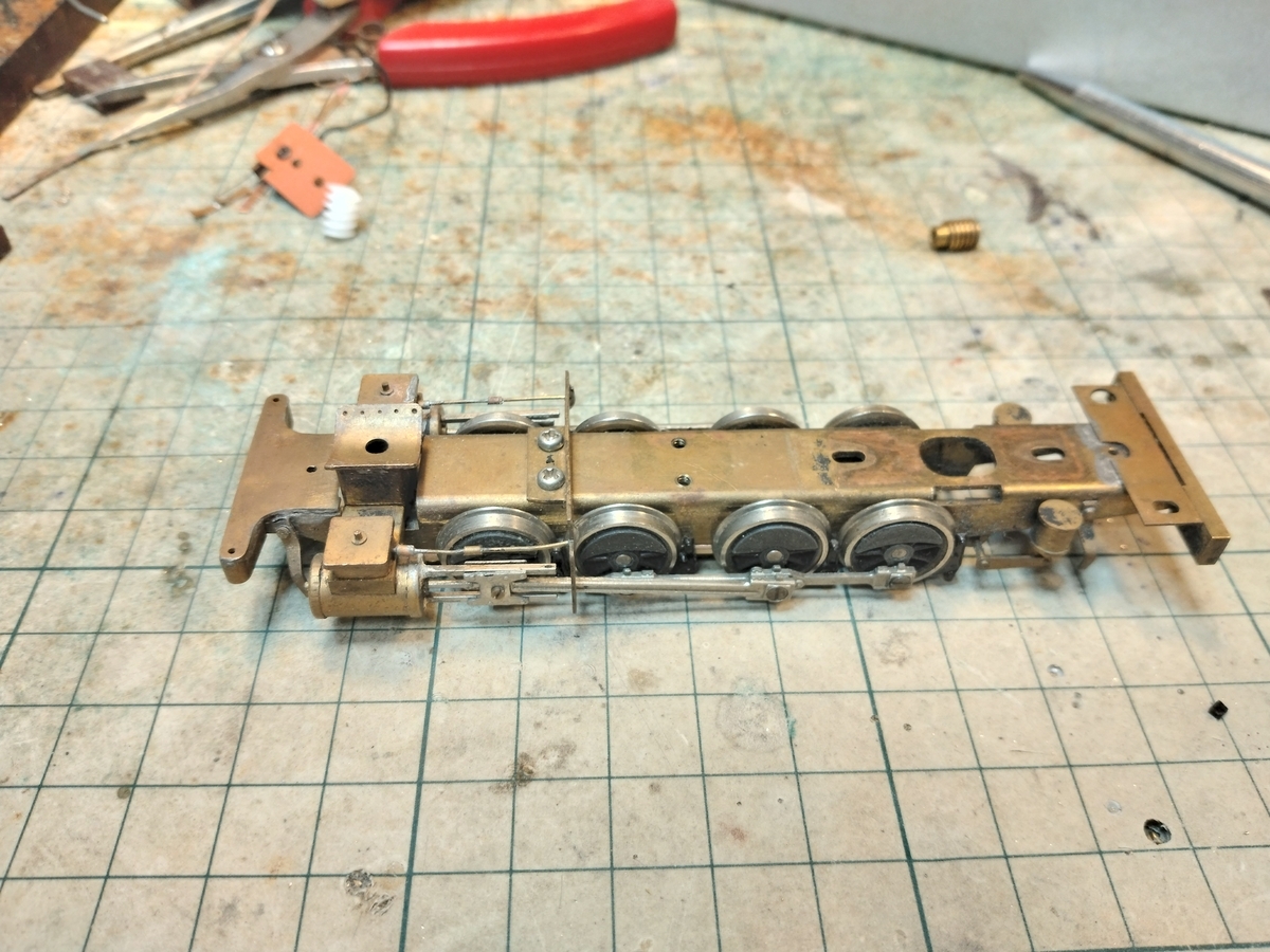 トビー製 4030の 分売パーツ(動輪とサイドロッドと給水口) : 日東工器 丁番型オートヒンジ 屋外ドア用 左開き