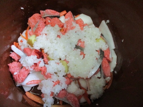 鮭とキャベツの漬け物・サラダ感覚なのでおせち料理の箸休めに - つがる時空間