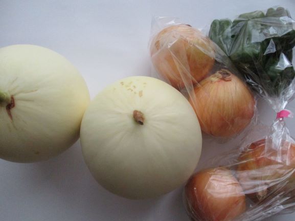 津軽藩ねぷた村の朝市