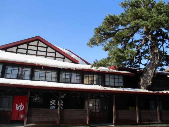 松の湯交流館・こみせ通り