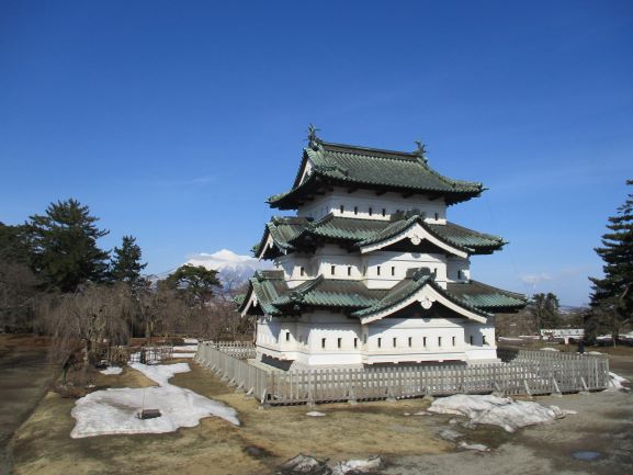 弘前城