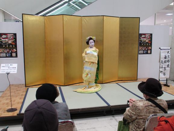 舞妓はん・市琴