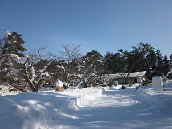 弘前公園の雪景色