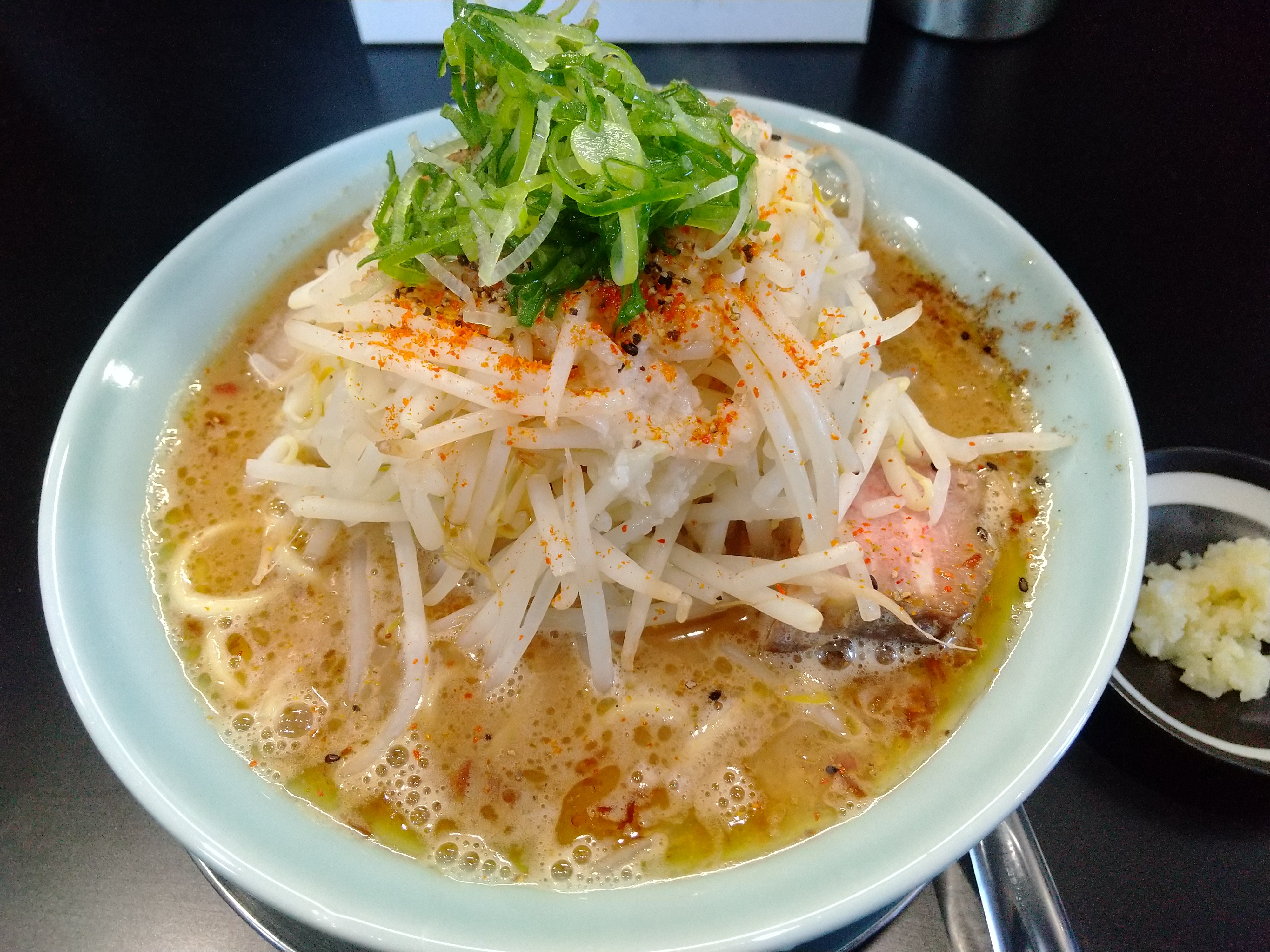 菊川市の豊富なメニューの人気店♪『menya 787(麺屋 菜花奈)なばな