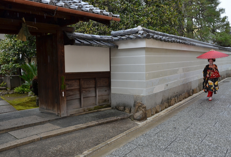 京都新聞写真コンテスト　小雨の中