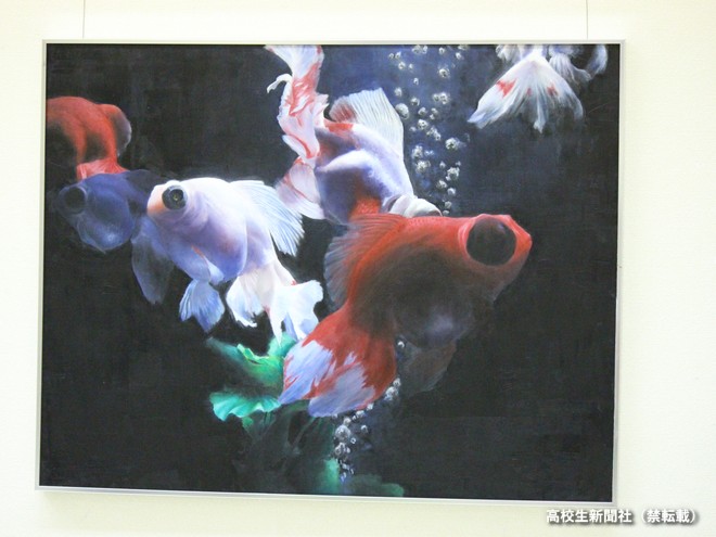 写真…じゃない！高校生が描いた精巧すぎる金魚の油絵、果てしない色