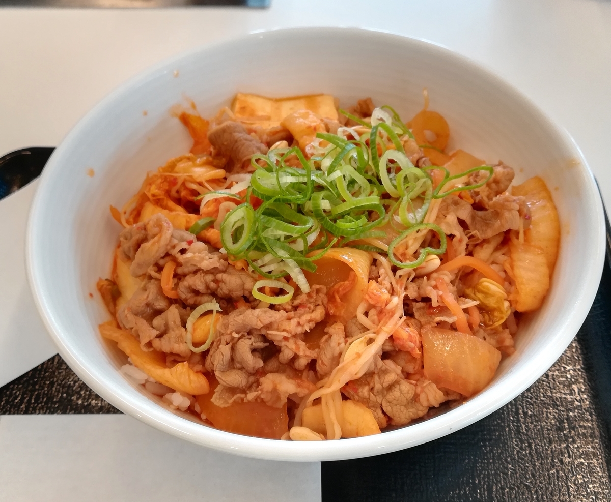 吉野家 牛キムチクッパの実食レビュー カロリーや味の感想まとめなど なんとなく生きる