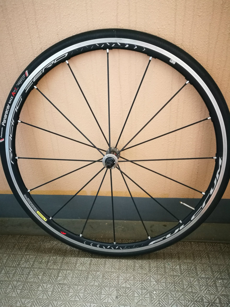 そろそろ Fulcrum Racing Zero のリムをHOZANで掃除してみる