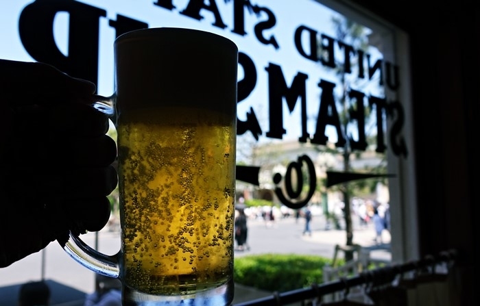 セイリングデイ・ビュッフェでビール