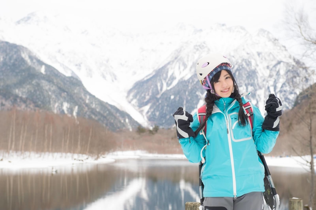 雪山の女性