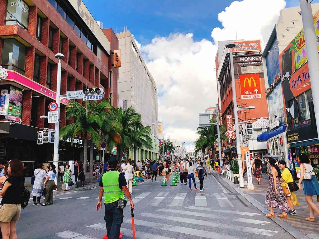 国際通り（沖縄）【適材適食】小園亜由美（管理栄養士・野菜ソムリエ上級プロ）