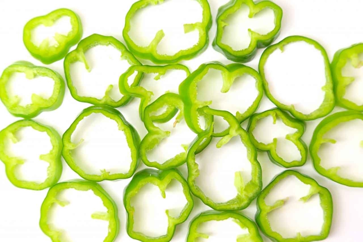 「旬の役菜 5月【ピーマン】」今が旬★　美味しくて＋栄養価が高くて＋安くて＝元気にしてくれる季節の野菜を紹介【適材適食】小園亜由美（管理栄養士・野菜ソムリエ上級プロ）