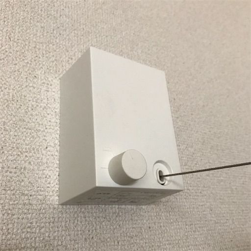 使わない時は壁に収納 コンパクトな物干しワイヤーと部屋干しのメリット Toriのシンプルライフ 使わない時は壁に収納 コンパクトな物干しワイヤーと部屋干しのメリット Toriのシンプルライフ