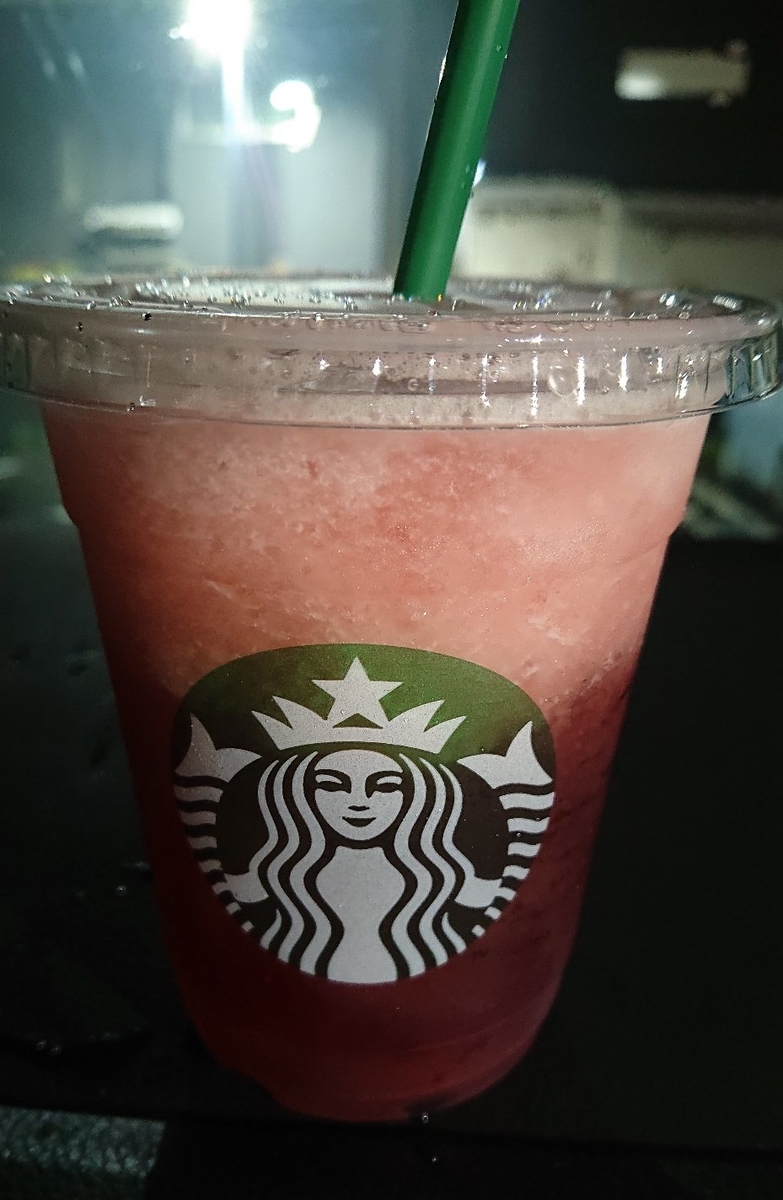 ダイエット 98日目 と スタバの ピンク フローズン レモネード パッションティー と ペットボトルクーラー ピーママの好きなことブログ ダイエット 98日目 と スタバの ピンク フローズン レモネード パッションティー と ペットボトルクーラー ピーママの好きなことブログ