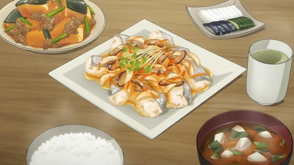 <img src="sushi.jpg" alt="五条くん　料理" />