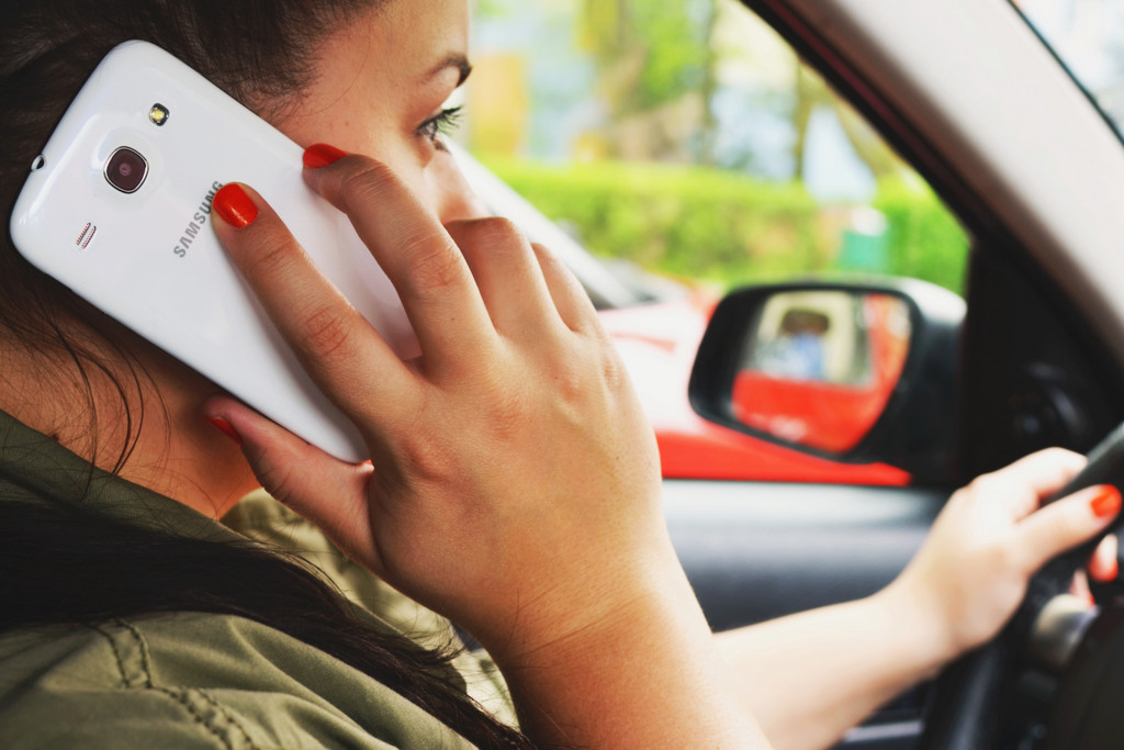 車のエンジンが かからない時は保険会社に電話してみる フリーランス チャレンジ