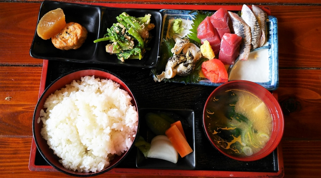 500円定食のイチオシ 海の家 でワンコインランチ 北千住ランチを食べ歩く 北千住ランチサークル 500円定食のイチオシ 海の家 でワンコインランチ 北千住ランチを食べ歩く 北千住ランチサークル