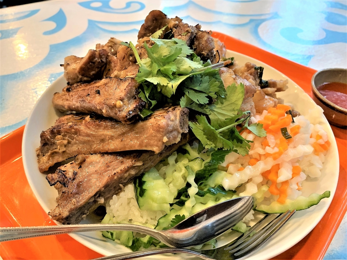 ベトナム料理の イクチャム で最強の肉料理 お酒と食べたいおつまみシリーズ 北千住ランチを食べ歩く 北千住ランチサークル