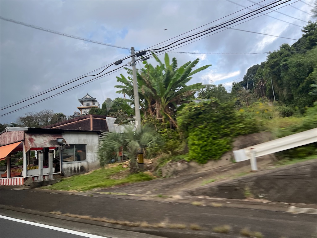 廃墟を含む景色