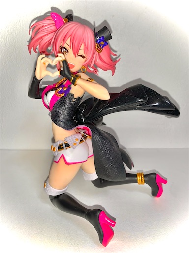 Espresto Est ハート オーバーフロー 城ヶ崎美嘉が登場 ステージで輝き立つ姿 迷走をひとにぎり Espresto Est ハート オーバーフロー 城ヶ崎美嘉が登場 ステージで輝き立つ姿 迷走をひとにぎり