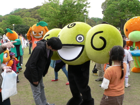 ピントくん：愛媛新聞