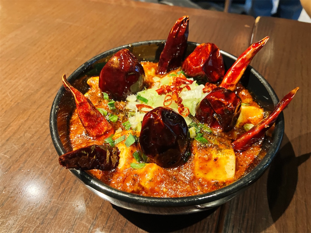 神田の麻婆豆腐TOKYOで『辛さ10倍の激辛麻婆豆腐 炎魔』がやばい