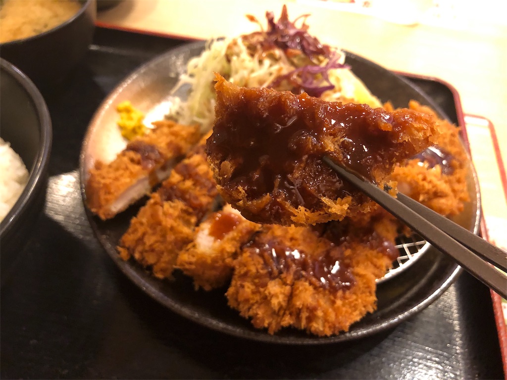 松のや ロースかつ 大判ヒレかつ定食 贅沢すぎるこの定食が１ ０００円って最高じゃね がっつり食べたい特別な夜に クッキング父ちゃん食べ歩き食レポブログ