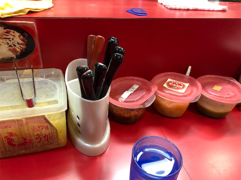 東白楽の超人気家系ラーメン店とらきち家 豚骨の香り豊かなとらきち家のスープはマジで中毒性がありますね これはハマるわぁ クッキング父ちゃん食べ歩き食レポブログ