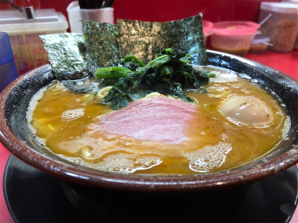 東白楽の超人気家系ラーメン店とらきち家 豚骨の香り豊かなとらきち家のスープはマジで中毒性がありますね これはハマるわぁ クッキング父ちゃん食べ歩き食レポブログ
