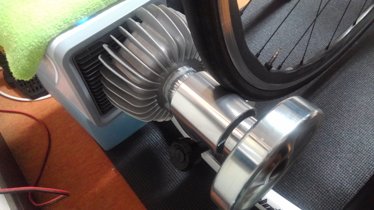 GIANT サイクロトロン フルード トレーナー　シルバー CYCLOTRON FLUID ST サイクルトレーナーのご紹介