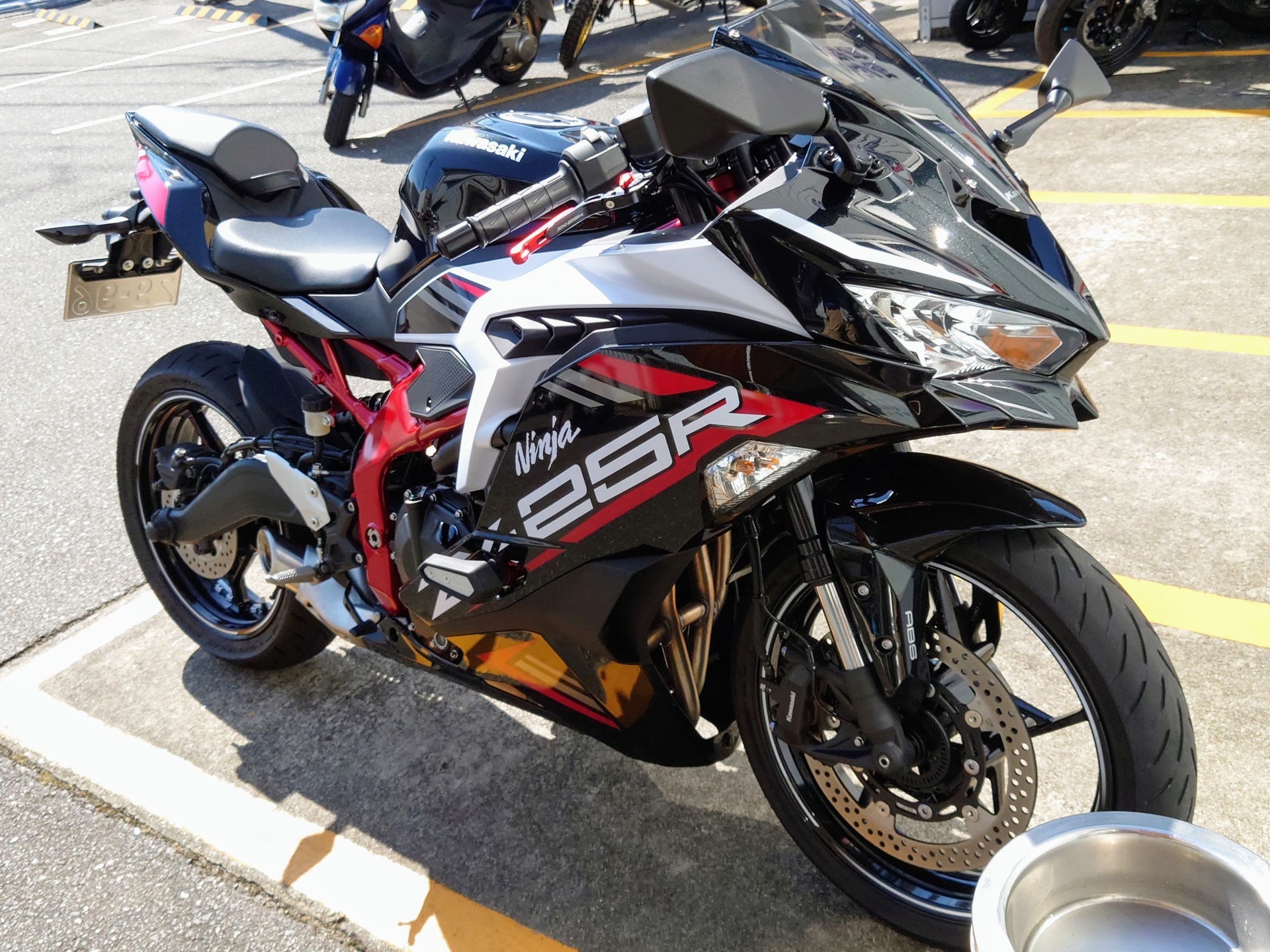 ZX-25Rの慣らし運転完了！ようやく1000km越えたので初回点検