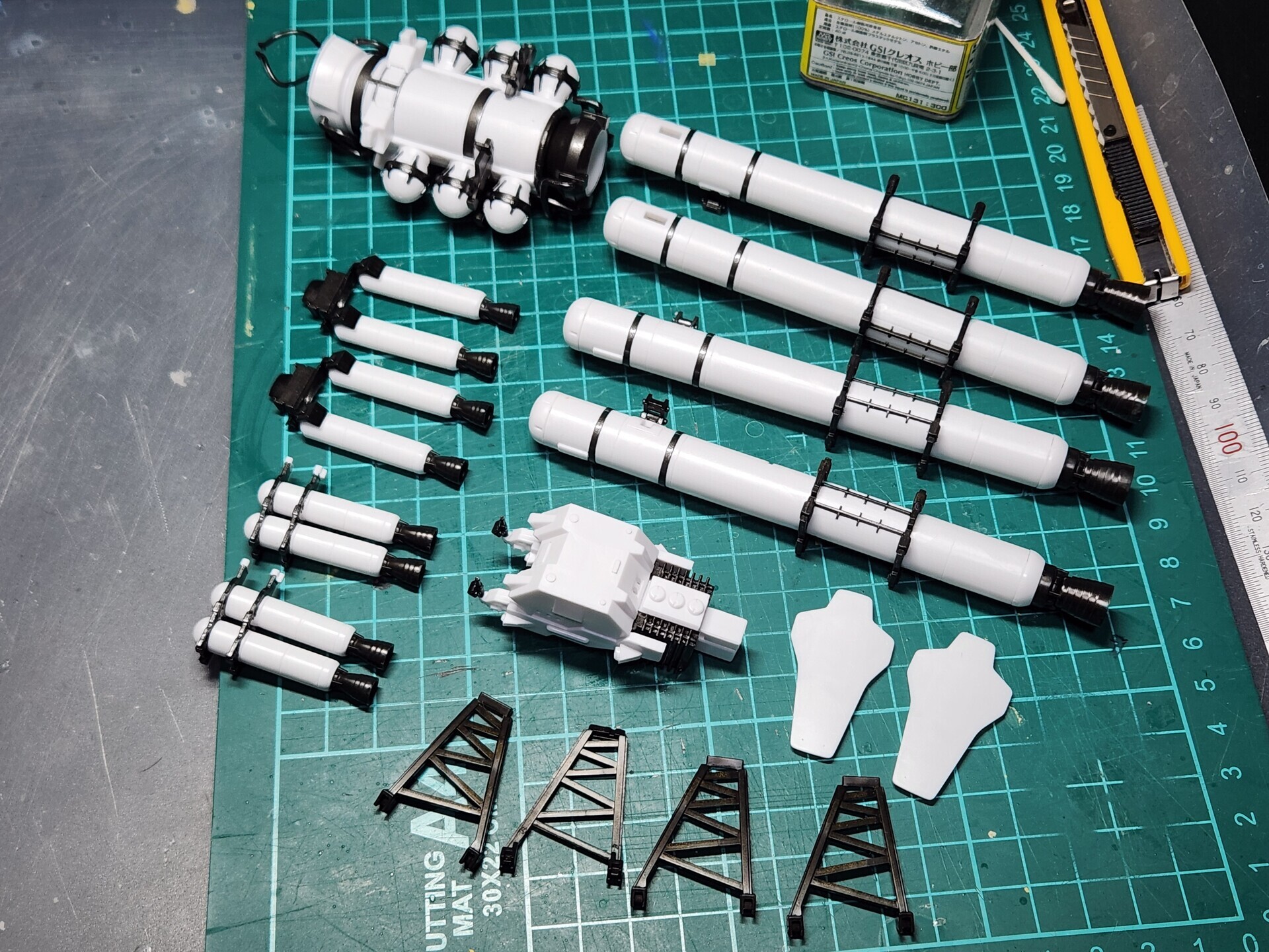 河さん専用 製作・レビュー】コトブキヤ 1/72 アーマードコア ホワイト