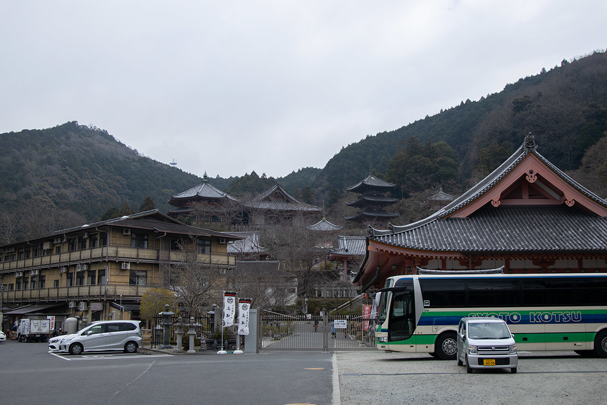 奈良県高取町壷阪寺