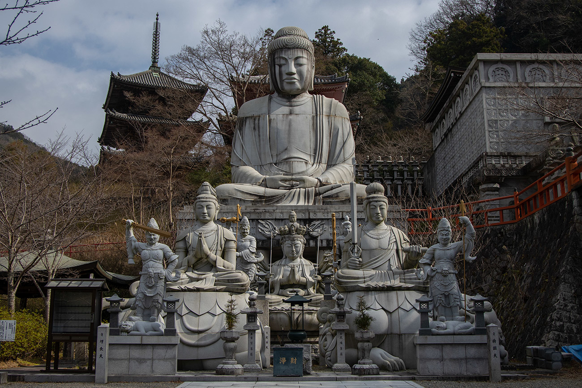 壷坂寺