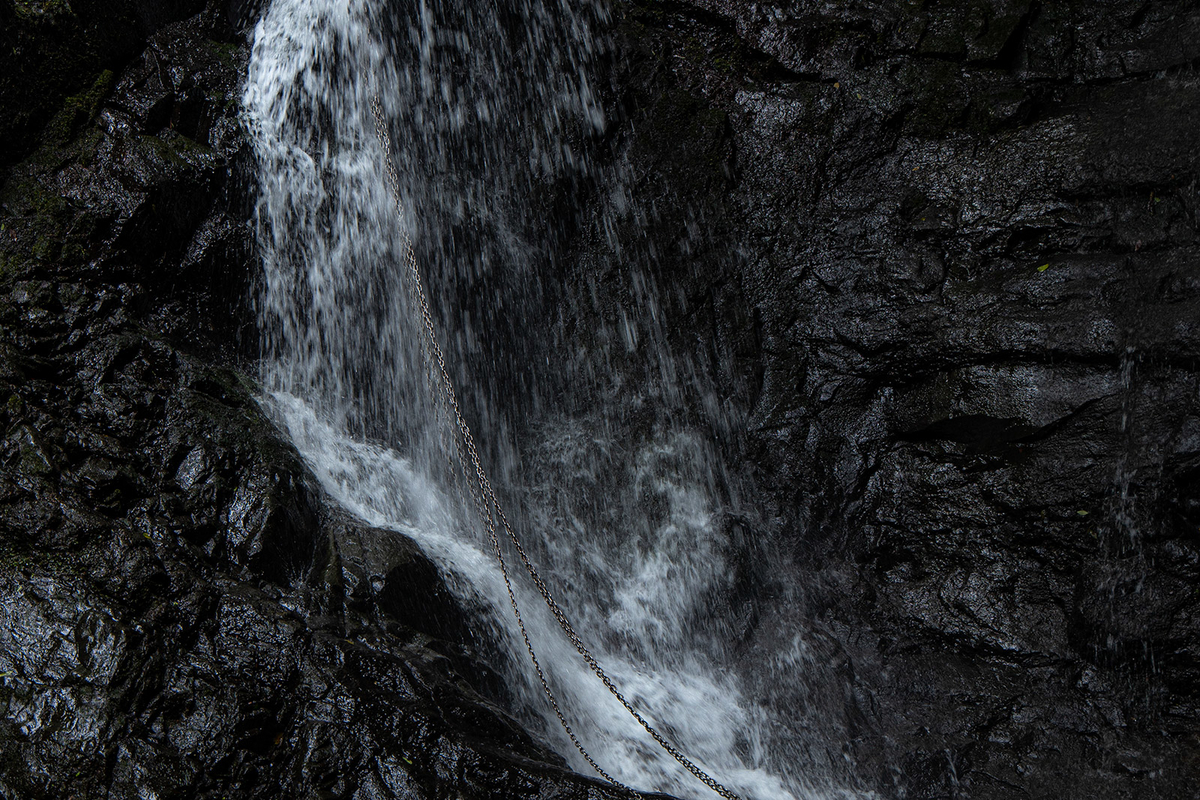 犬鳴山七宝滝寺