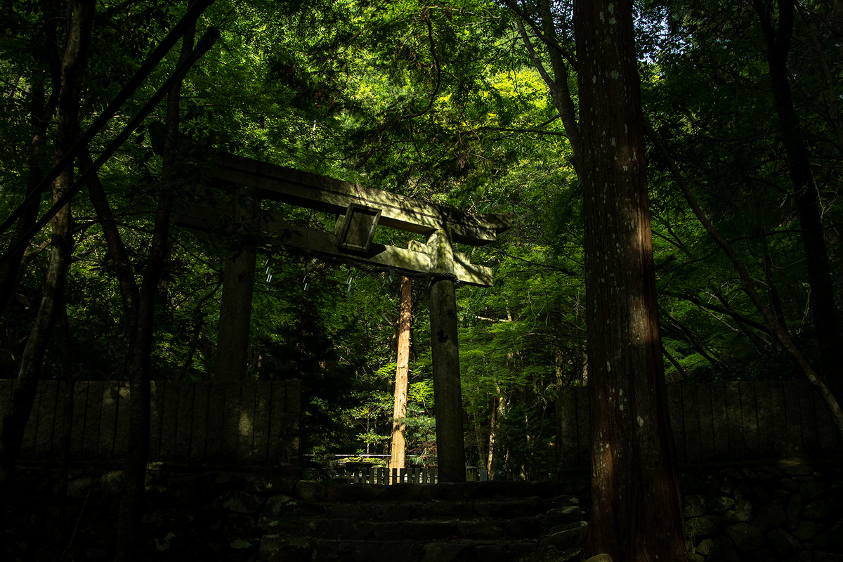 犬鳴山七宝滝寺