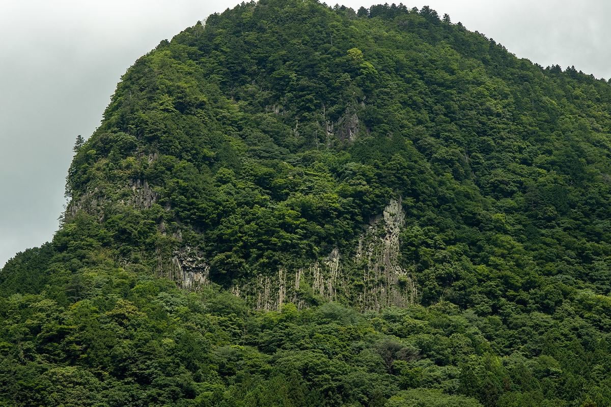 鎧岳