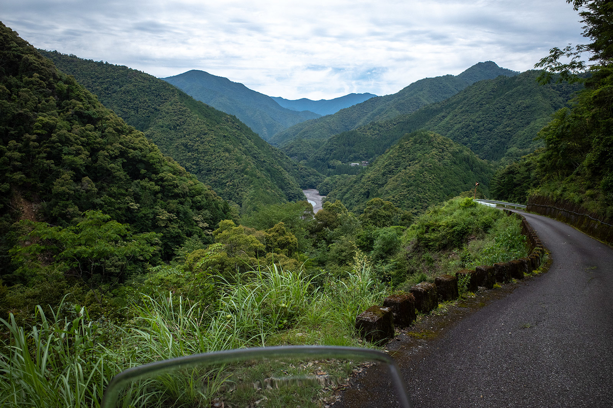 奈良県の秘境の絶景、十津川村の果無集落