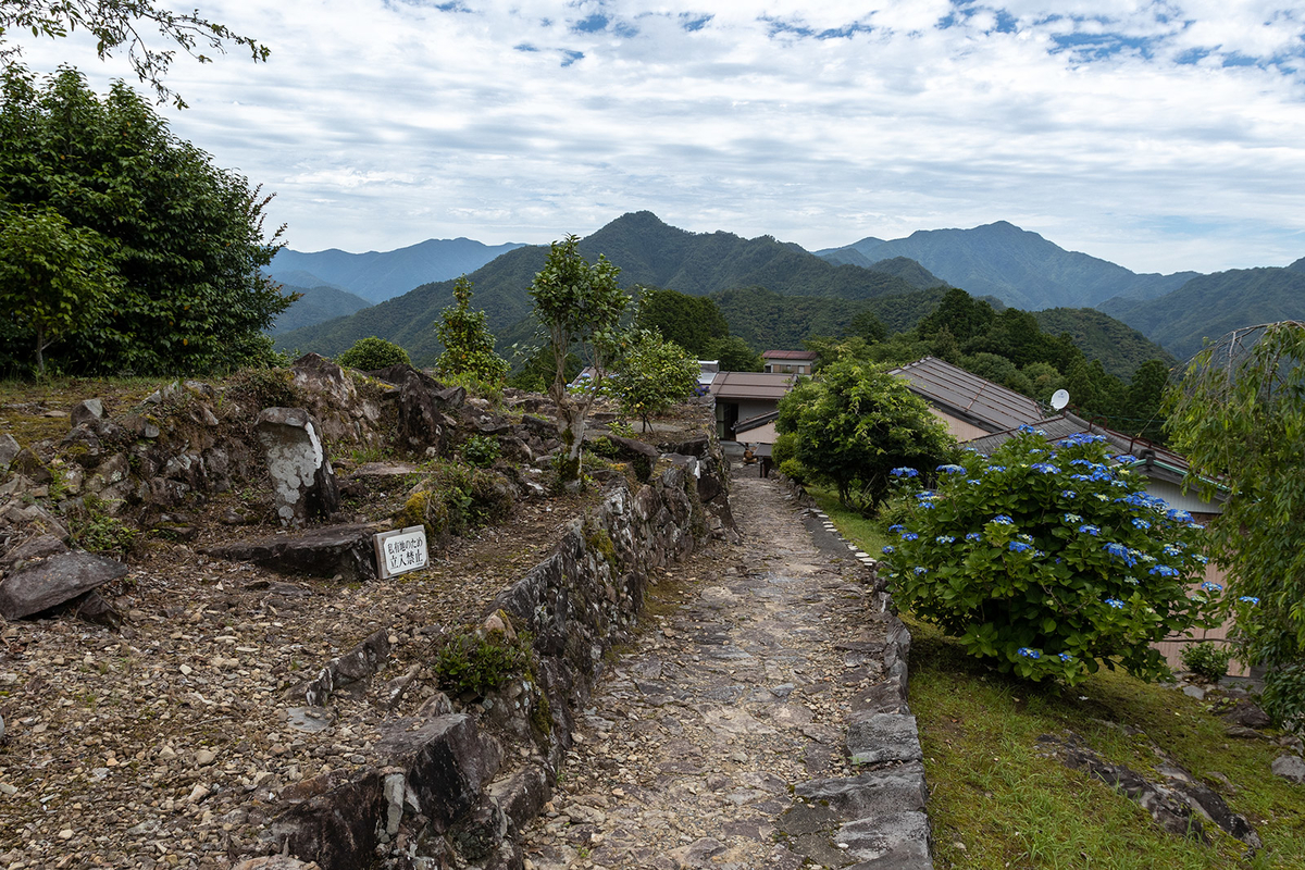 奈良県の秘境の絶景、十津川村の果無集落