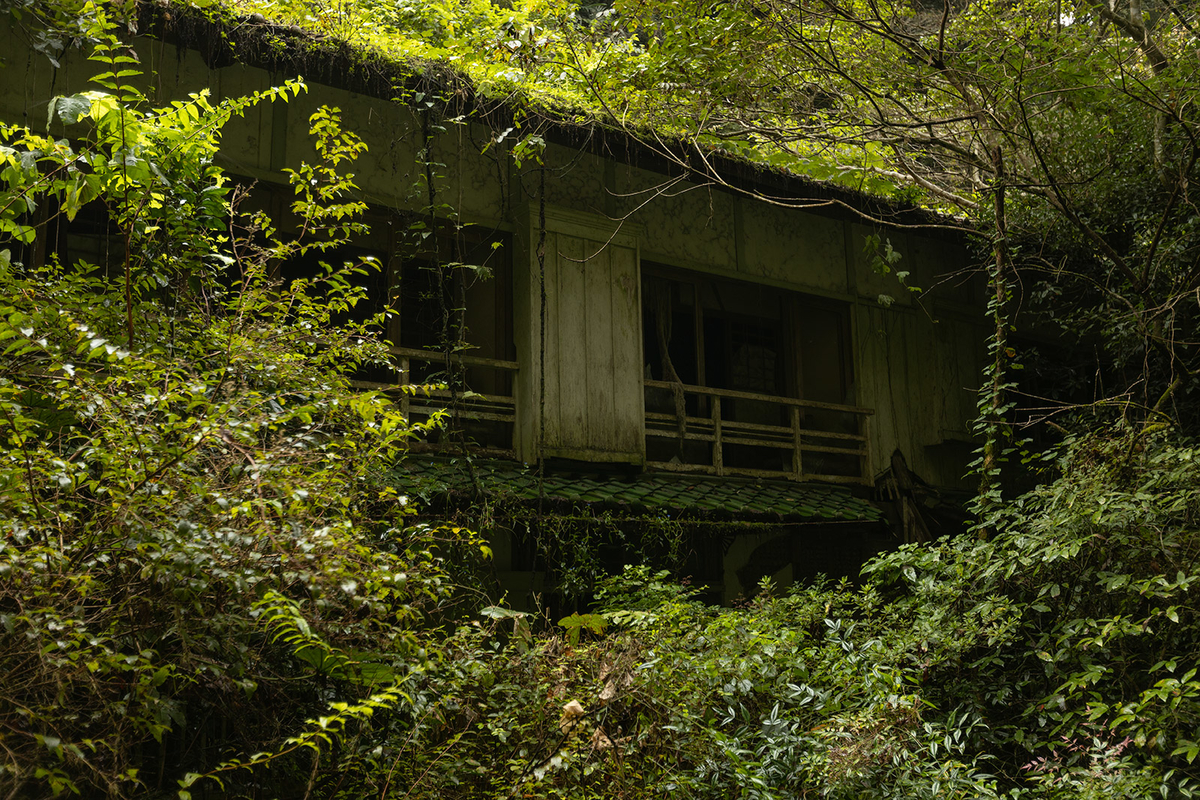 倉谷温泉の廃墟。