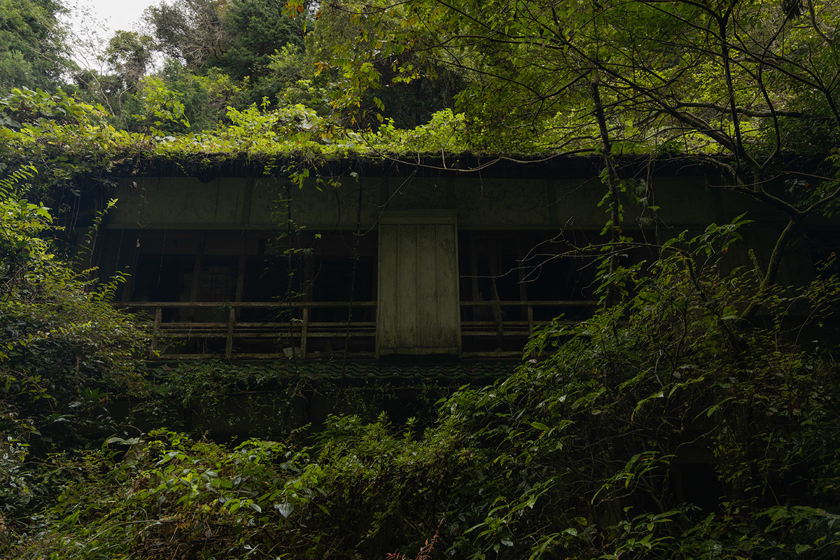 倉谷温泉の廃墟。