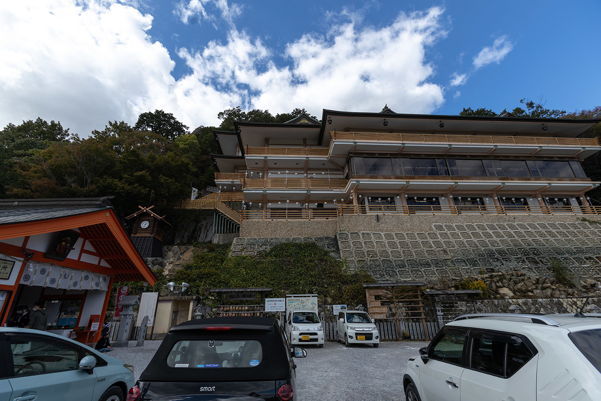 滋賀県の絶景スポット。天空のパワースポット「太郎坊宮」