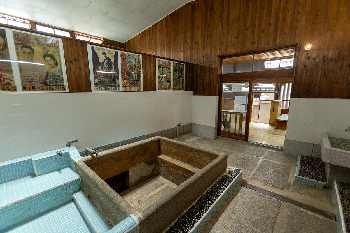 和歌山の珍スポット。全国的にも珍しい昭和レトロな銭湯が見学できる
