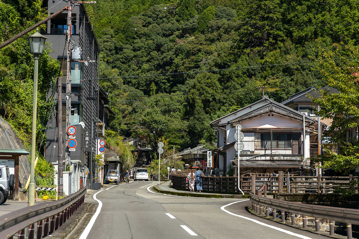 湯の峰温泉