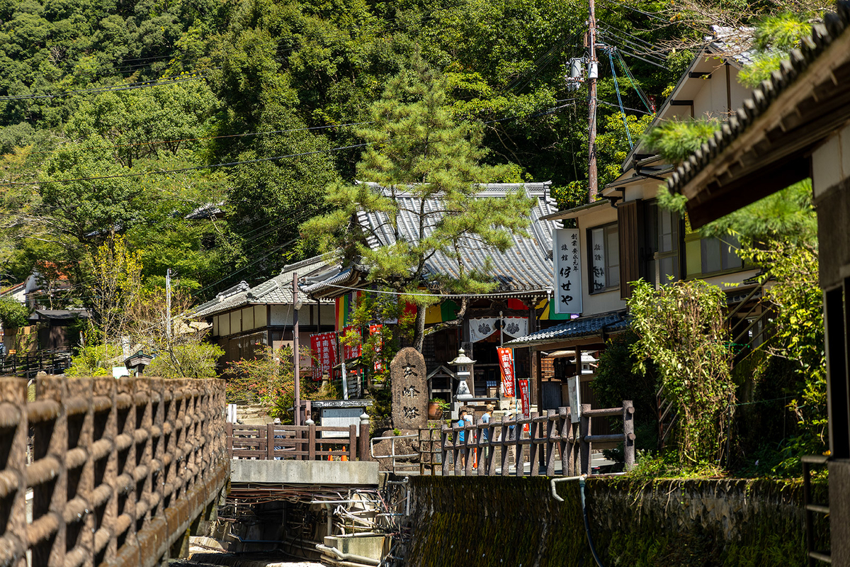 湯の峰温泉